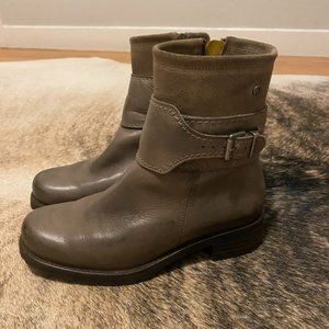 Jafa Grey short boots